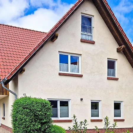 Διαμέρισμα 2 Bedroom Beautiful In Rechlin