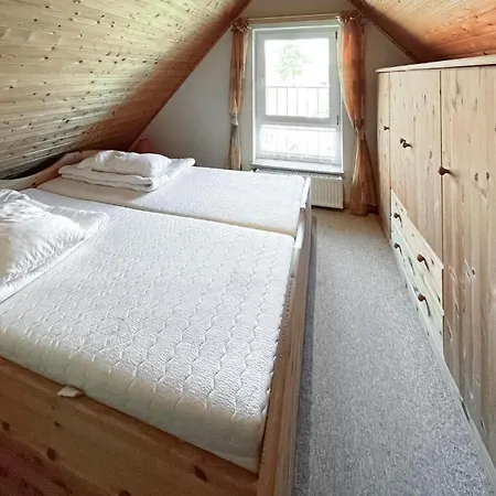 2 Bedroom Beautiful In Rechlin
